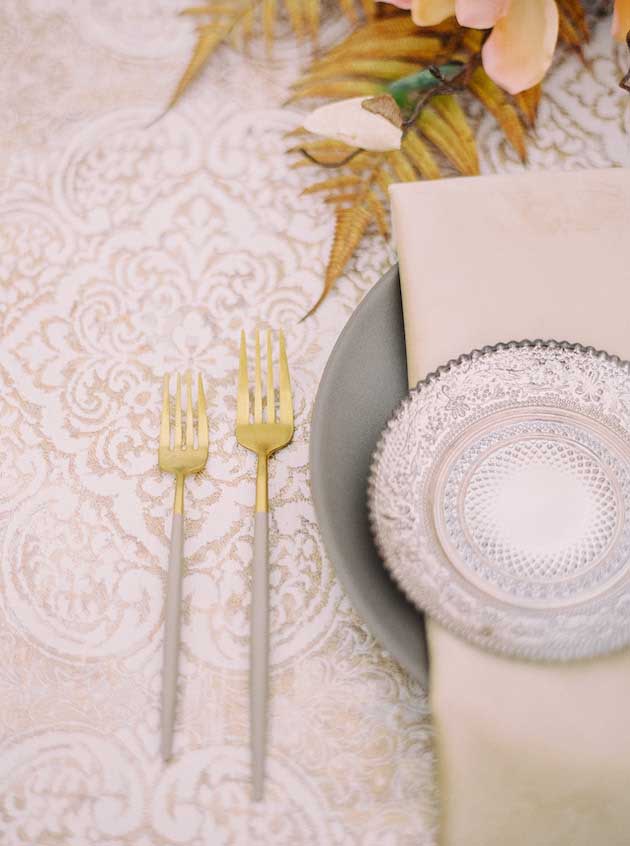 Luxe Linen, Ruffled Blog, This Love of Yours Photography, Smoke and Amber Wedding Inspiration, Wedding Inspo, Wedding Styled Shoot, Luxury Linen, Luxury Weddings