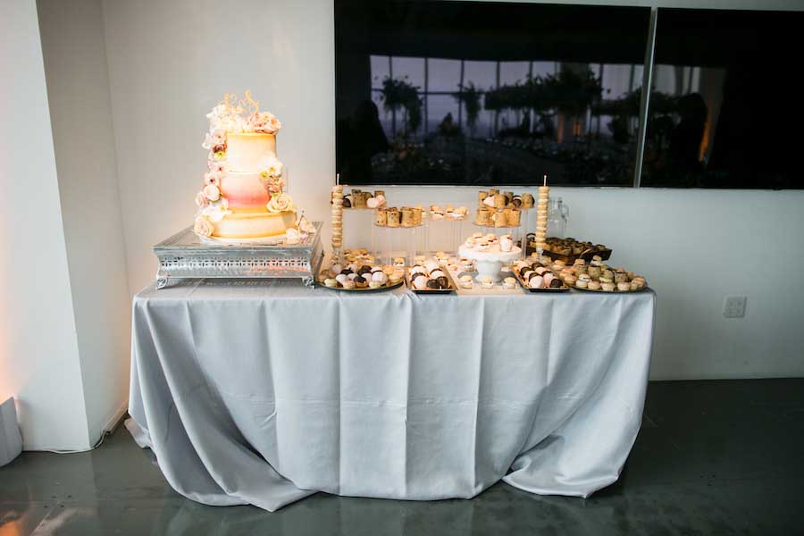 SkyStudio Los Angeles wedding sweetheart table