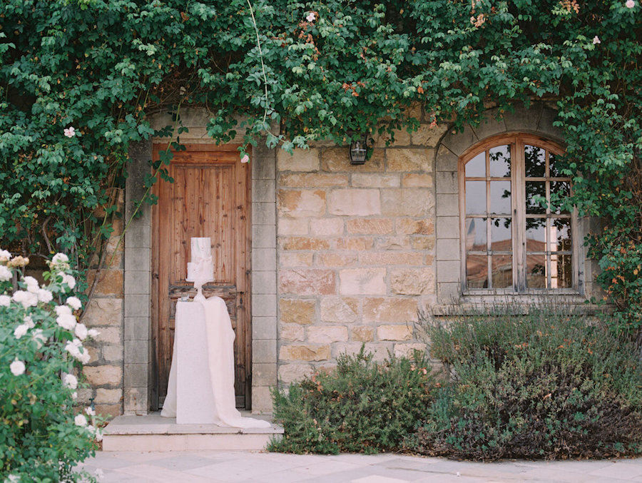Modern Romantic Sunstone Winery Wedding Inspiration