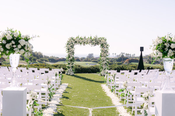 Classic All-White Waldorf Astoria Monarch Beach Wedding – Luxe Linen